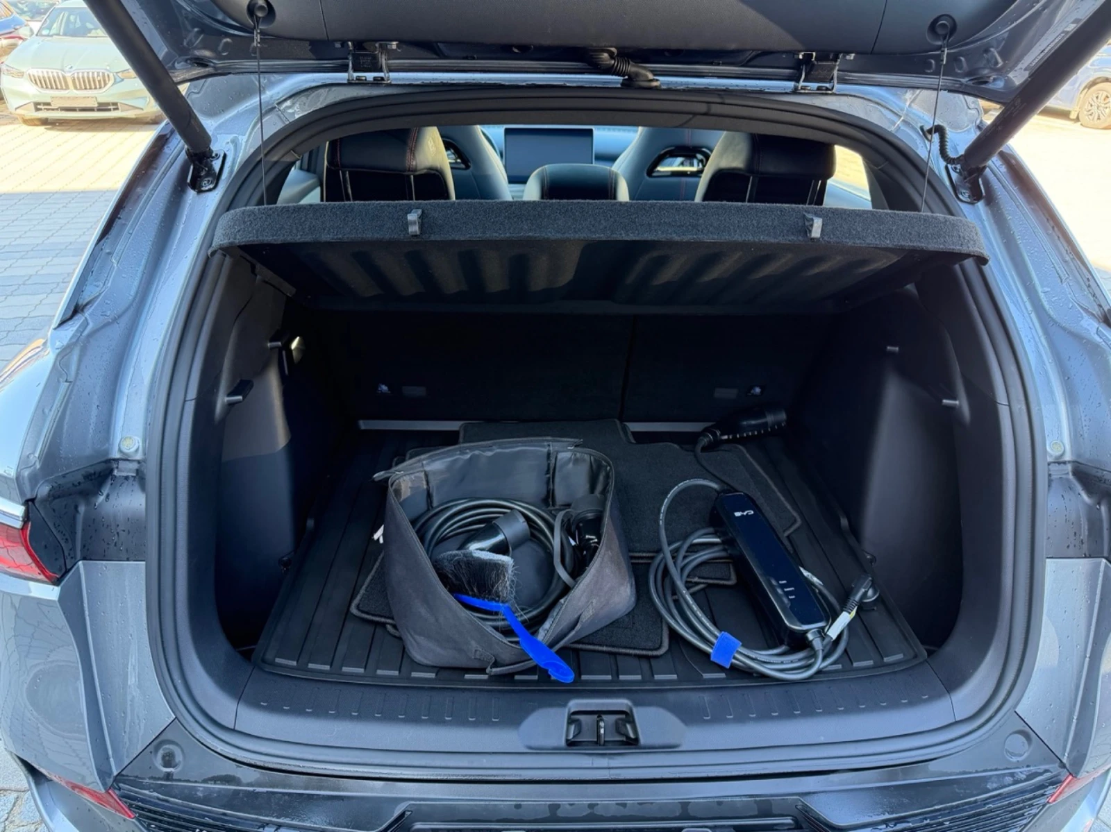BYD Atto3 Design 62kWh* Дистроник* 360 камери* Подгрев, снимка 9 - Автомобили и джипове - 54456204