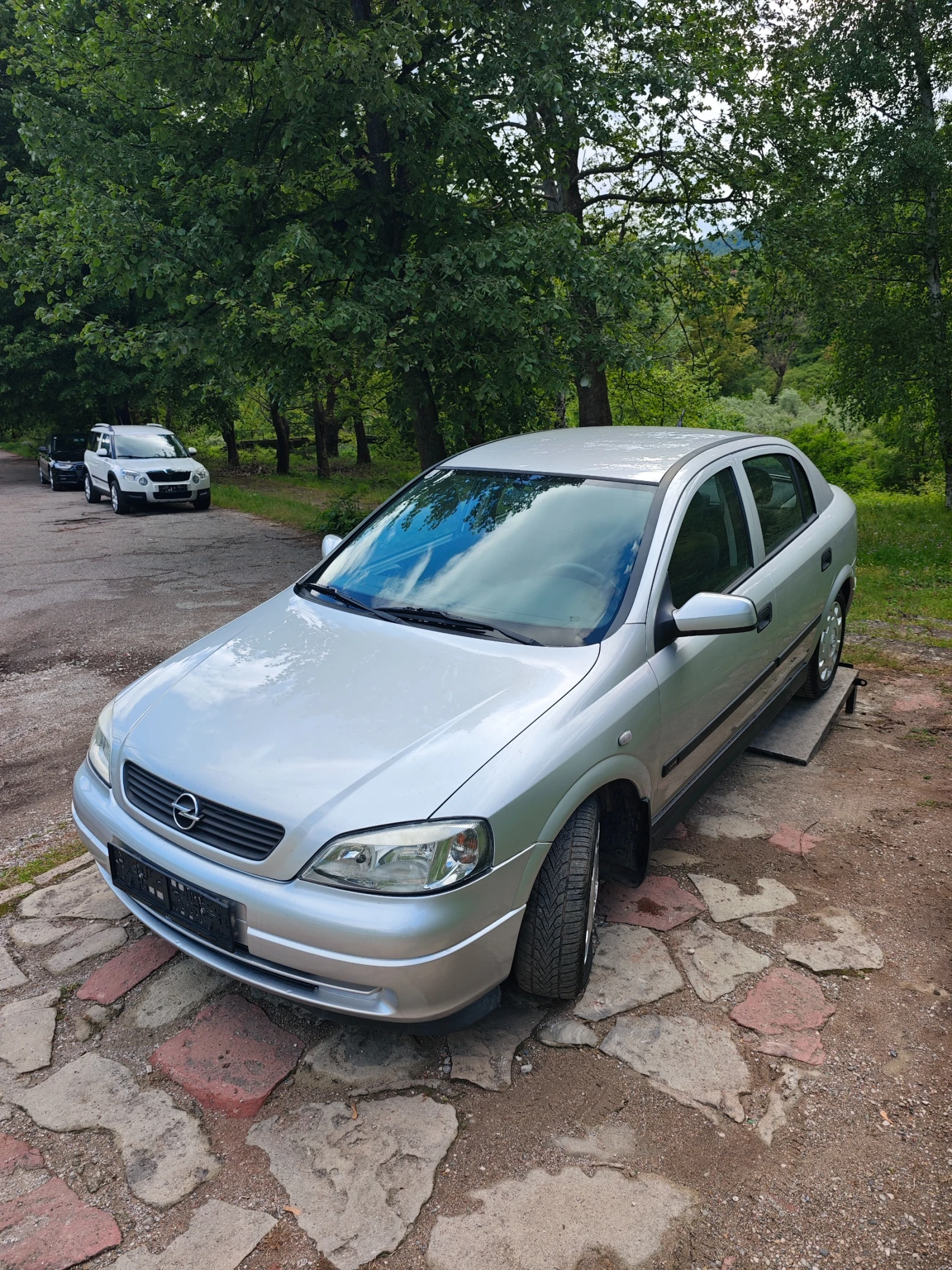 Opel Astra 1.6I НОВ ВНОС, снимка 14 - Автомобили и джипове - 54605195
