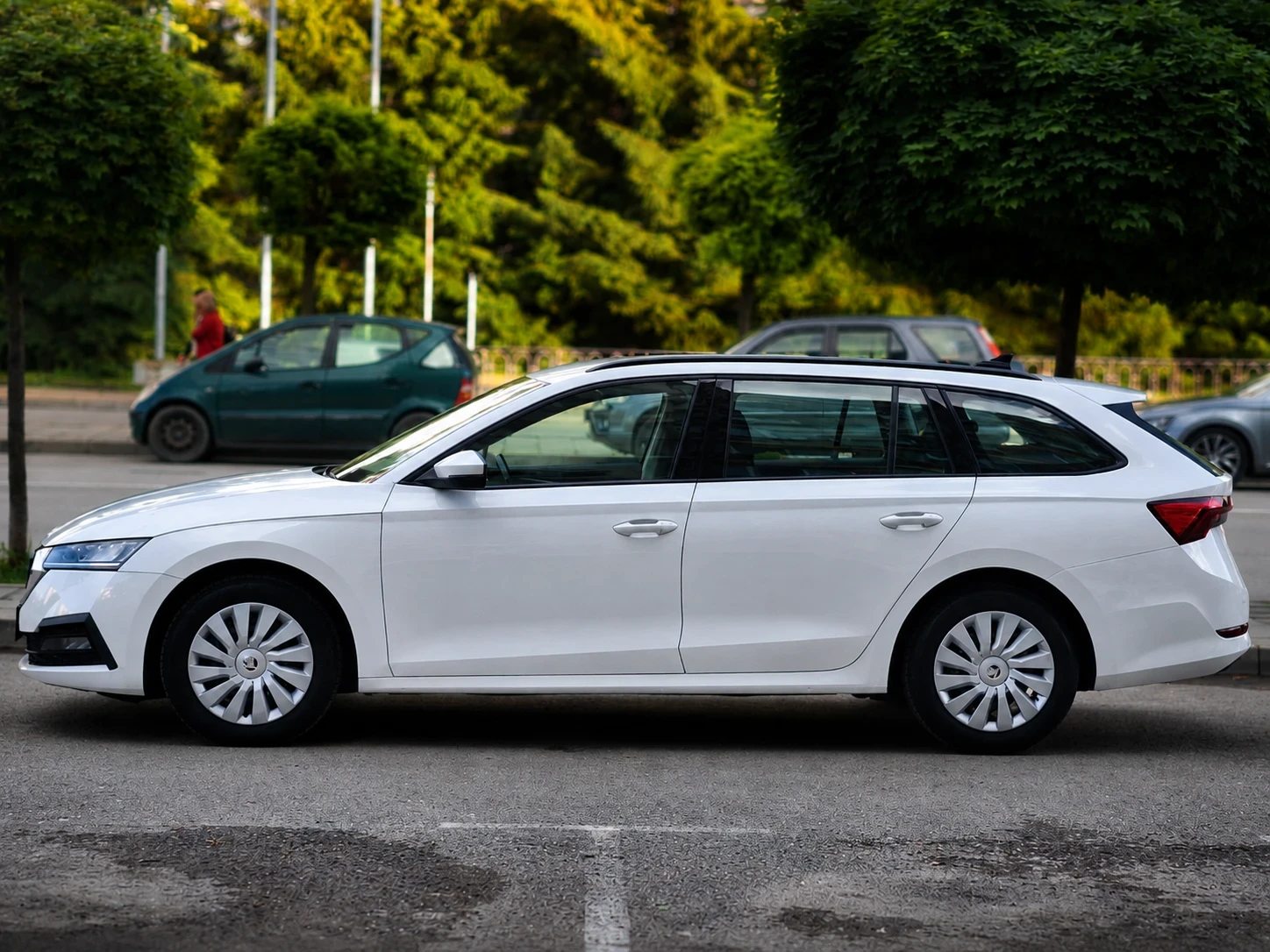 Skoda Octavia 2.0 TDI/DIGITAl/LANE ASSIST, снимка 2 - Автомобили и джипове - 54805796