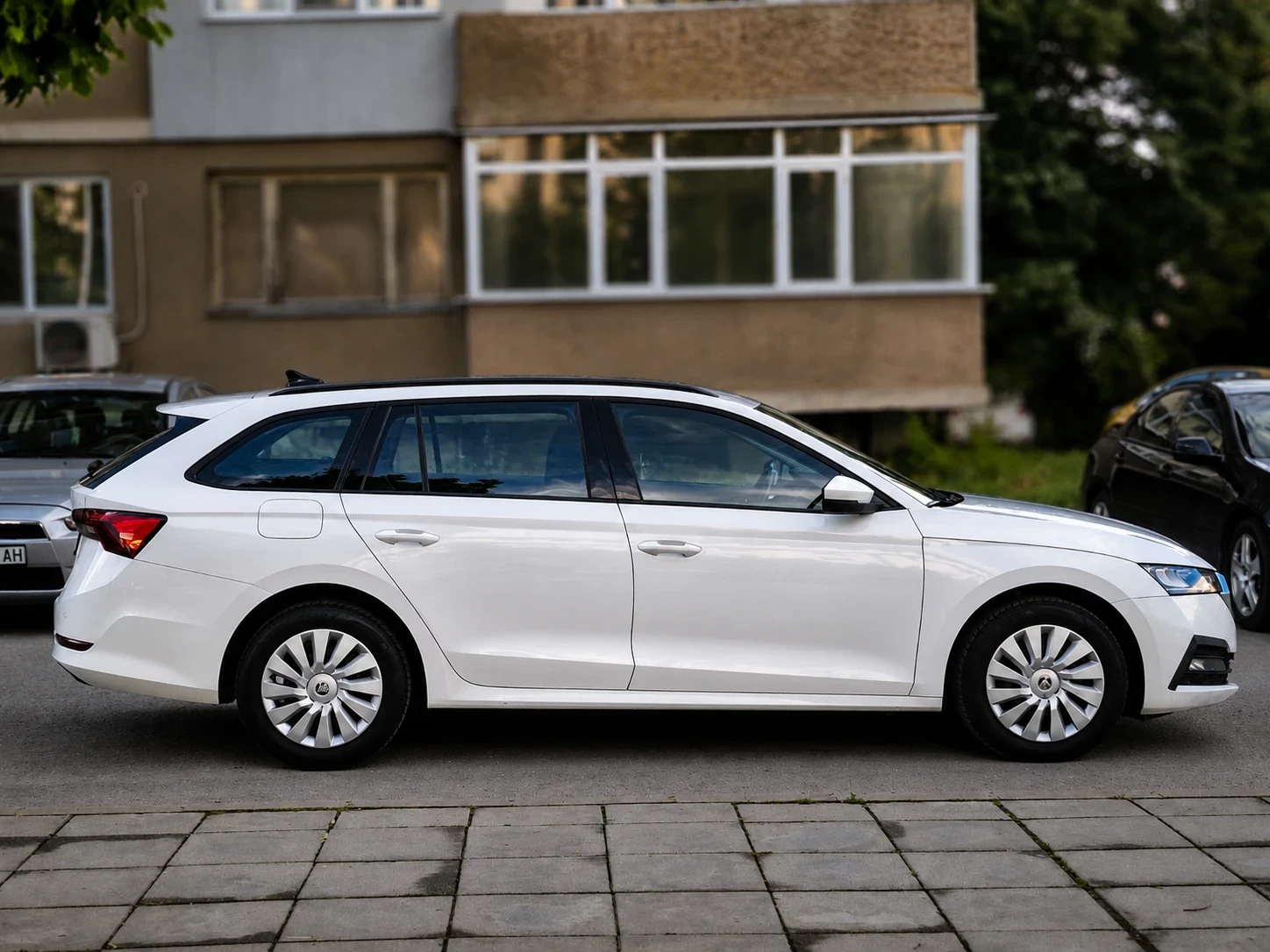 Skoda Octavia 2.0 TDI/DIGITAl/LANE ASSIST, снимка 6 - Автомобили и джипове - 54805796