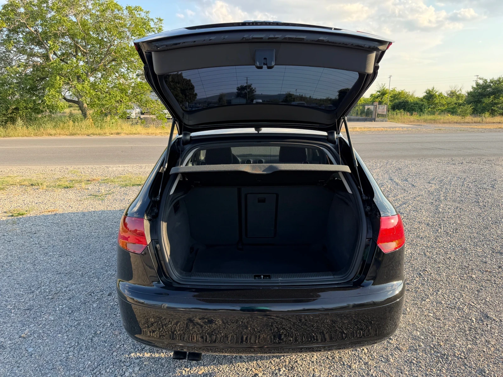 Audi A3 2.0, снимка 16 - Автомобили и джипове - 55052855