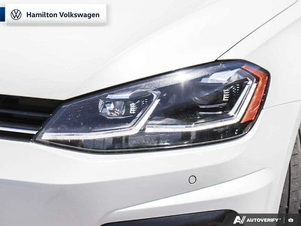 VW Golf * 5 Dr 2.0T 4MOTION at DSG * ПРЕДСТАВИТЕЛСТВО, снимка 9 - Автомобили и джипове - 55174874