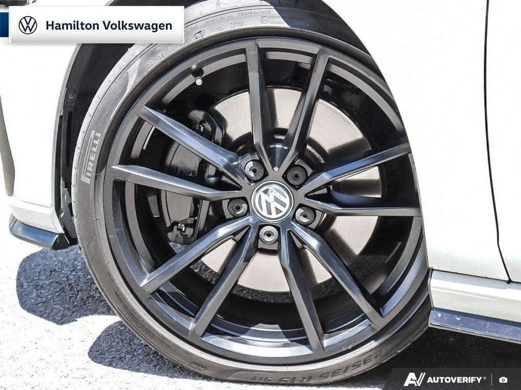 VW Golf * 5 Dr 2.0T 4MOTION at DSG * ПРЕДСТАВИТЕЛСТВО, снимка 6 - Автомобили и джипове - 55174874
