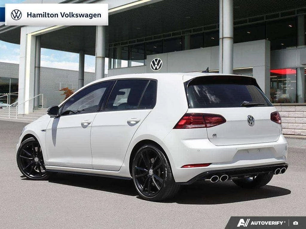 VW Golf * 5 Dr 2.0T 4MOTION at DSG * ПРЕДСТАВИТЕЛСТВО, снимка 4 - Автомобили и джипове - 55174874