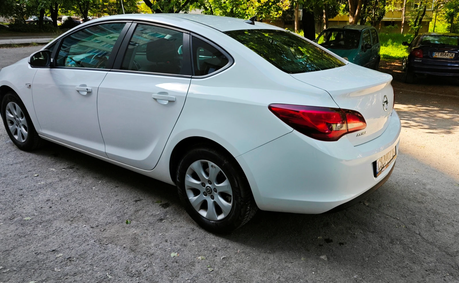 Opel Astra j, снимка 6 - Автомобили и джипове - 55247632