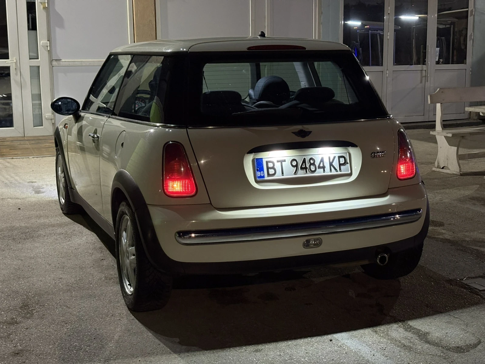 Mini One 1.6, снимка 3 - Автомобили и джипове - 55730192