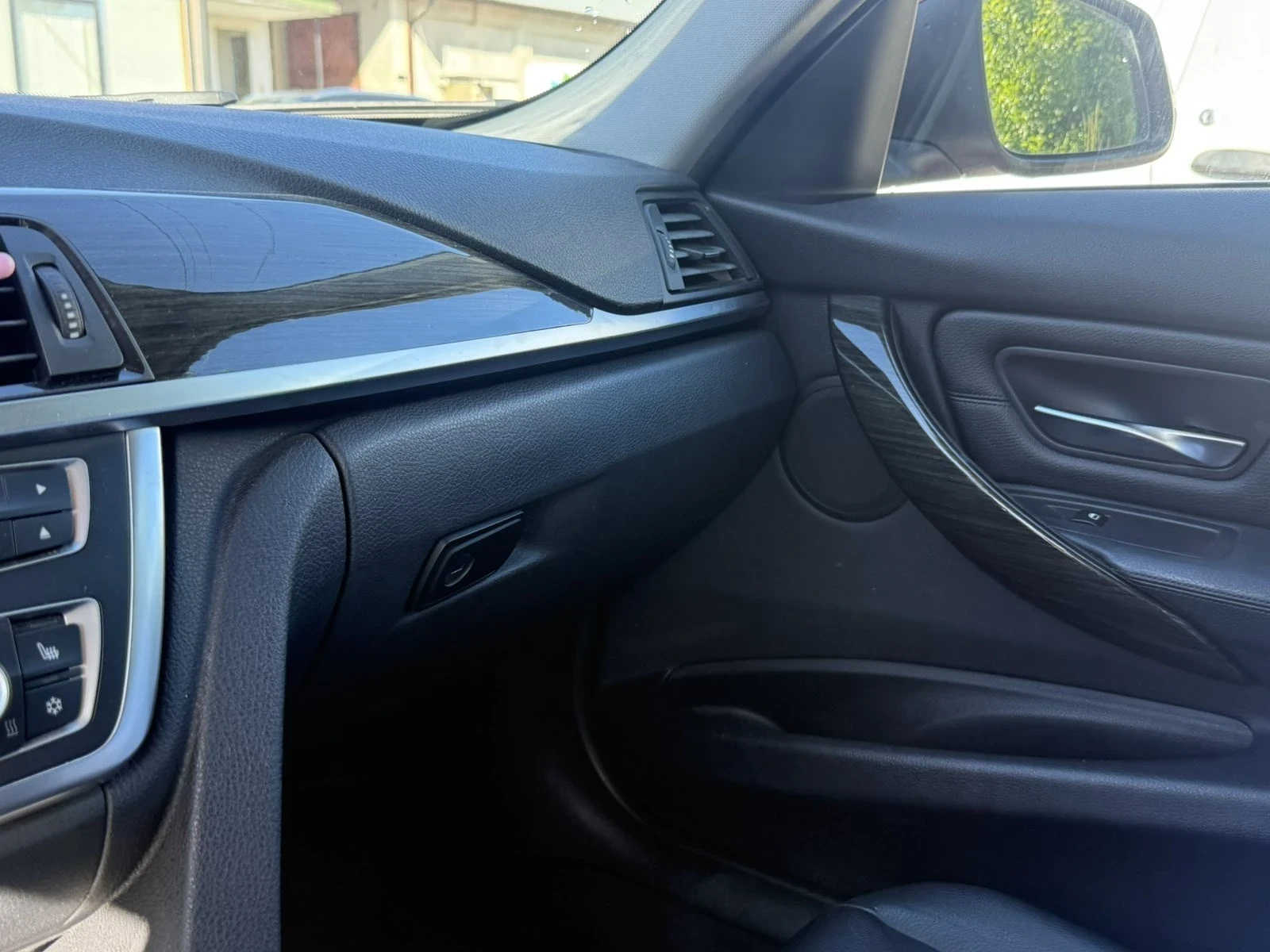 BMW 320, снимка 8 - Автомобили и джипове - 55873677