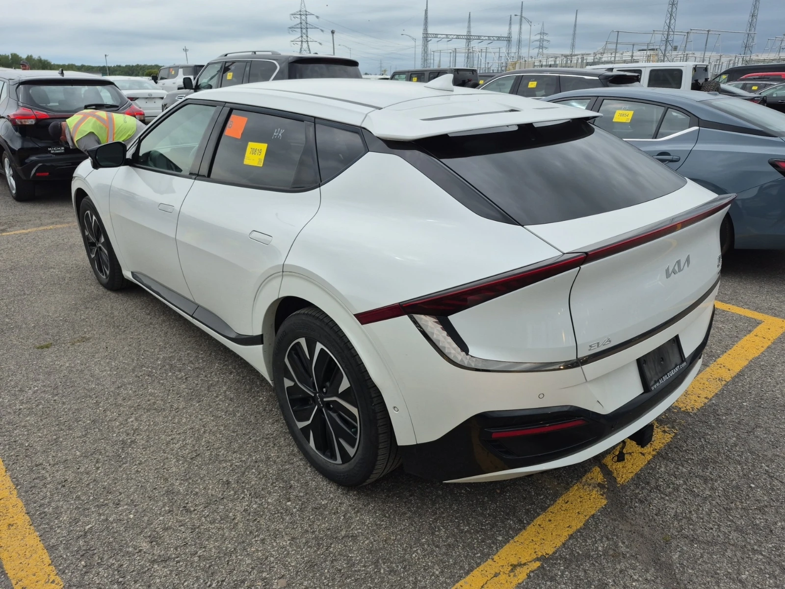 Kia EV6 LONG RANGE W/GT-LINE PKG 1 / ���������� | Mobile.bg � ����������� 4