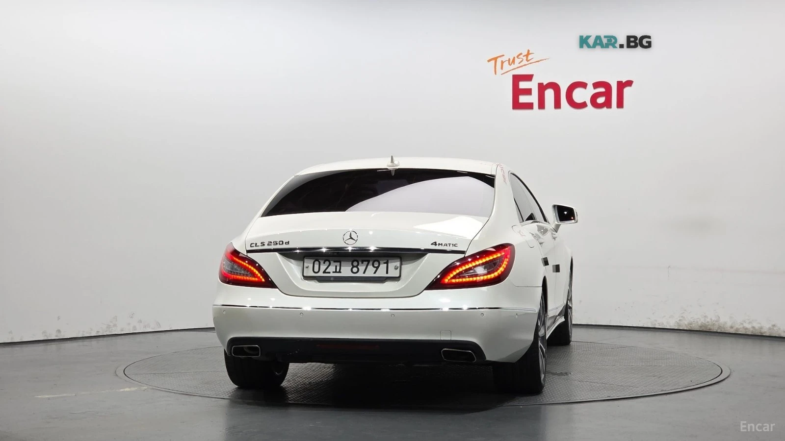 Mercedes-Benz CLS 250 D* 4MATIC* КОЖА* ПОДГРЕВ* ПАНО* НАВИ* LANE ASS, снимка 4 - Автомобили и джипове - 56046228