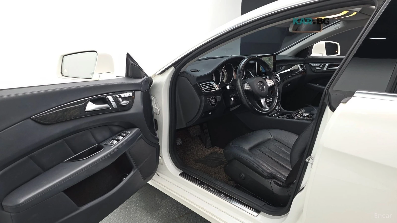 Mercedes-Benz CLS 250 D* 4MATIC* КОЖА* ПОДГРЕВ* ПАНО* НАВИ* LANE ASS, снимка 9 - Автомобили и джипове - 56046228