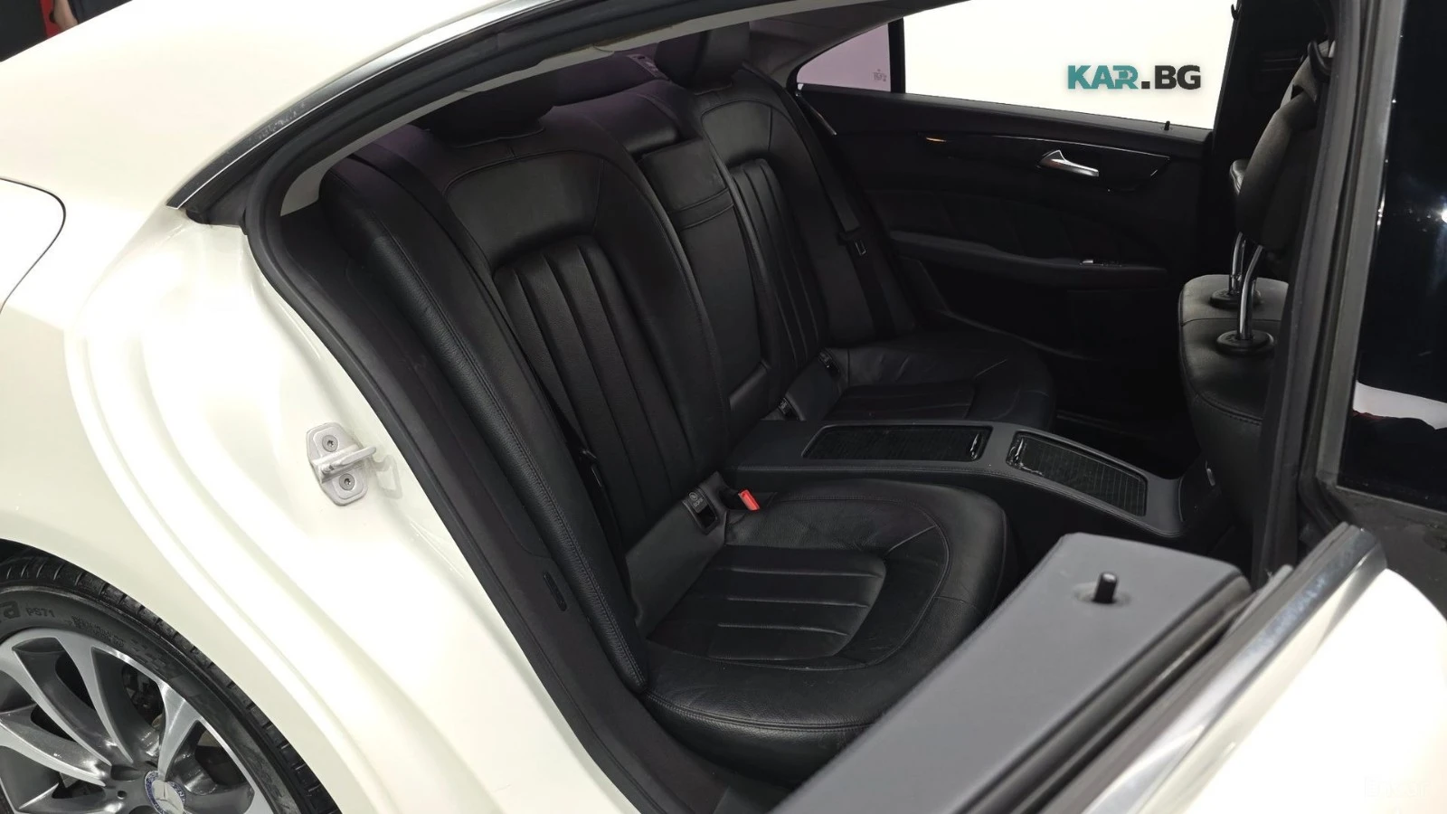 Mercedes-Benz CLS 250 D* 4MATIC* КОЖА* ПОДГРЕВ* ПАНО* НАВИ* LANE ASS, снимка 10 - Автомобили и джипове - 56046228