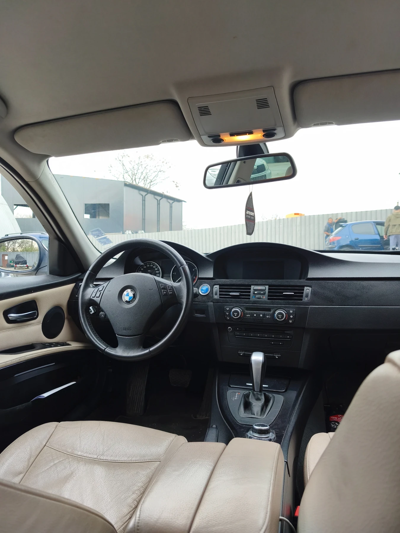 BMW 320 320, снимка 9 - Автомобили и джипове - 56117676