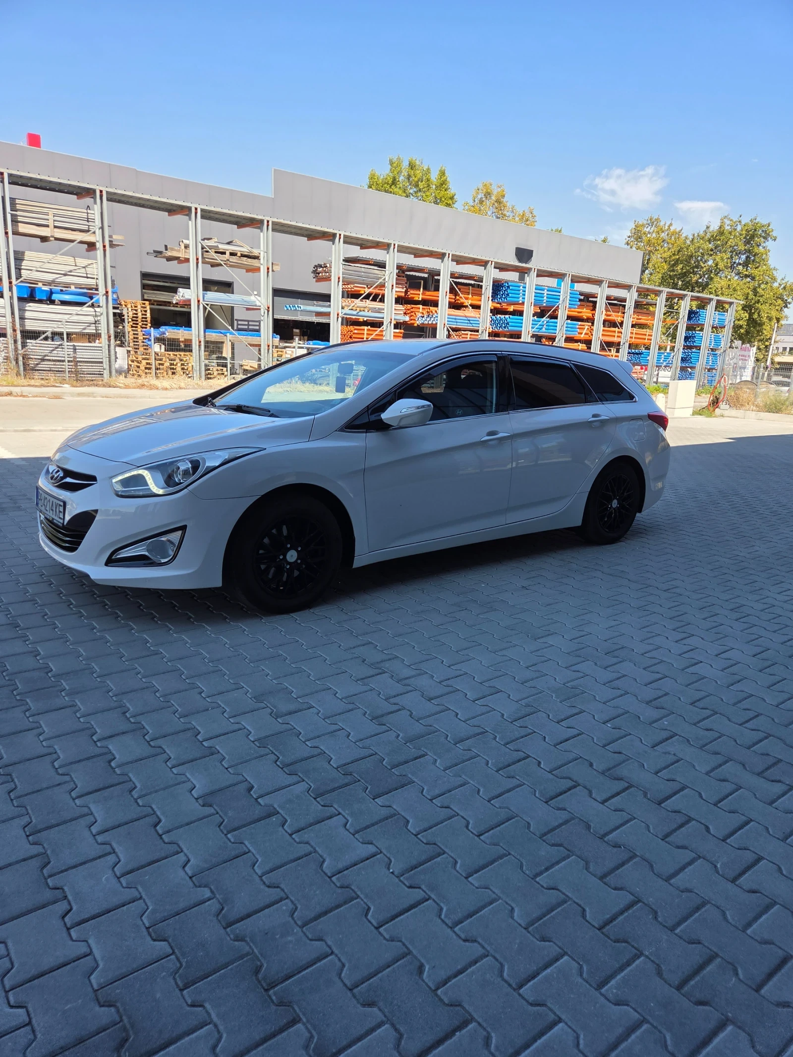 Hyundai I40, снимка 4 - Автомобили и джипове - 56128064