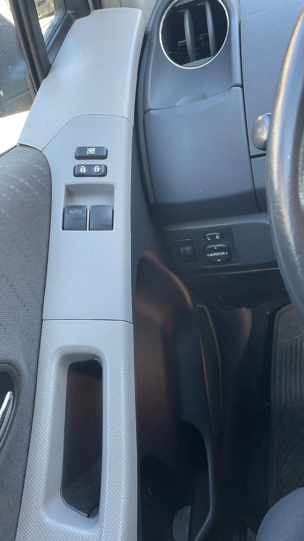 Toyota Yaris, снимка 11 - Автомобили и джипове - 56466756