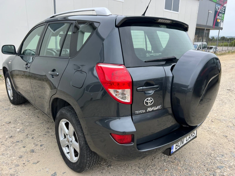 Toyota Rav4 2.2 D-4D 4x4, снимка 7 - Автомобили и джипове - 46189025