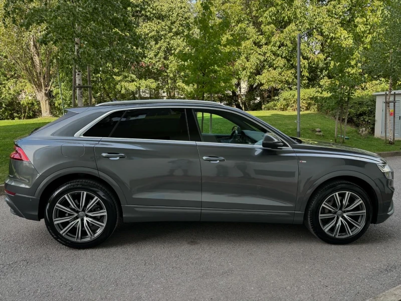 Audi Q8 3.0d / ПАНОРАМА / DISTRONIC / 360 КАМЕРИ, снимка 8 - Автомобили и джипове - 47357928