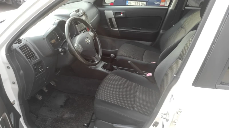 Daihatsu Terios 1.5VVTI, снимка 10 - Автомобили и джипове - 49484135