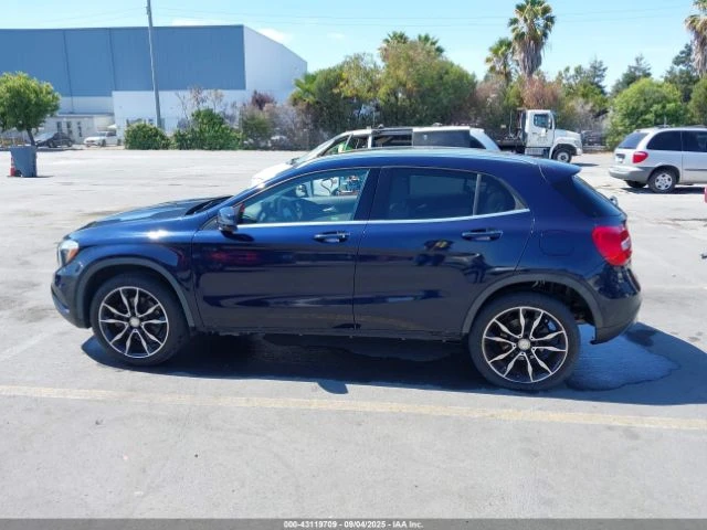 Mercedes-Benz GLA 250 4MATIC * * CARFAX * * АВТО КРЕДИТ * *  - изображение 7