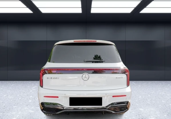 Mercedes-Benz GLB 220 4Matic New Model = AMG Line = Гаранция, снимка 2 - Автомобили и джипове - 55802441