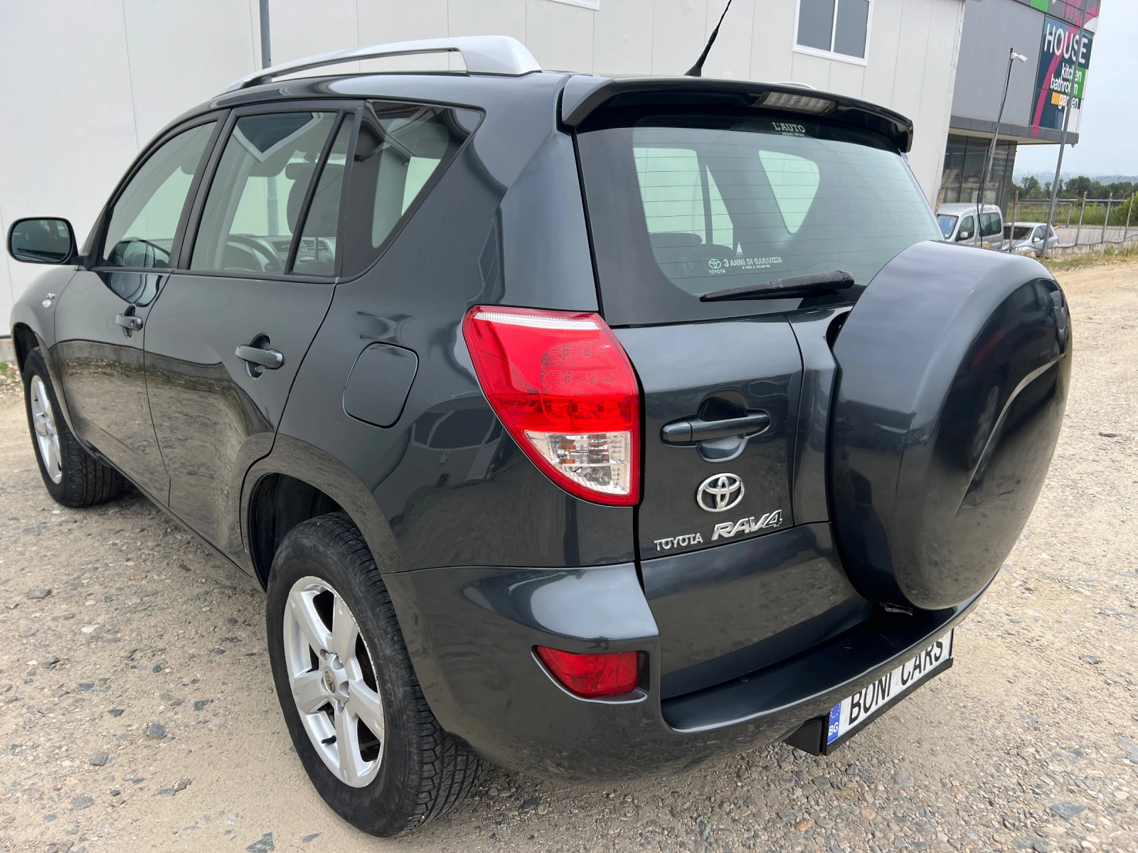 Toyota Rav4 2.2 D-4D 4x4 - изображение 7