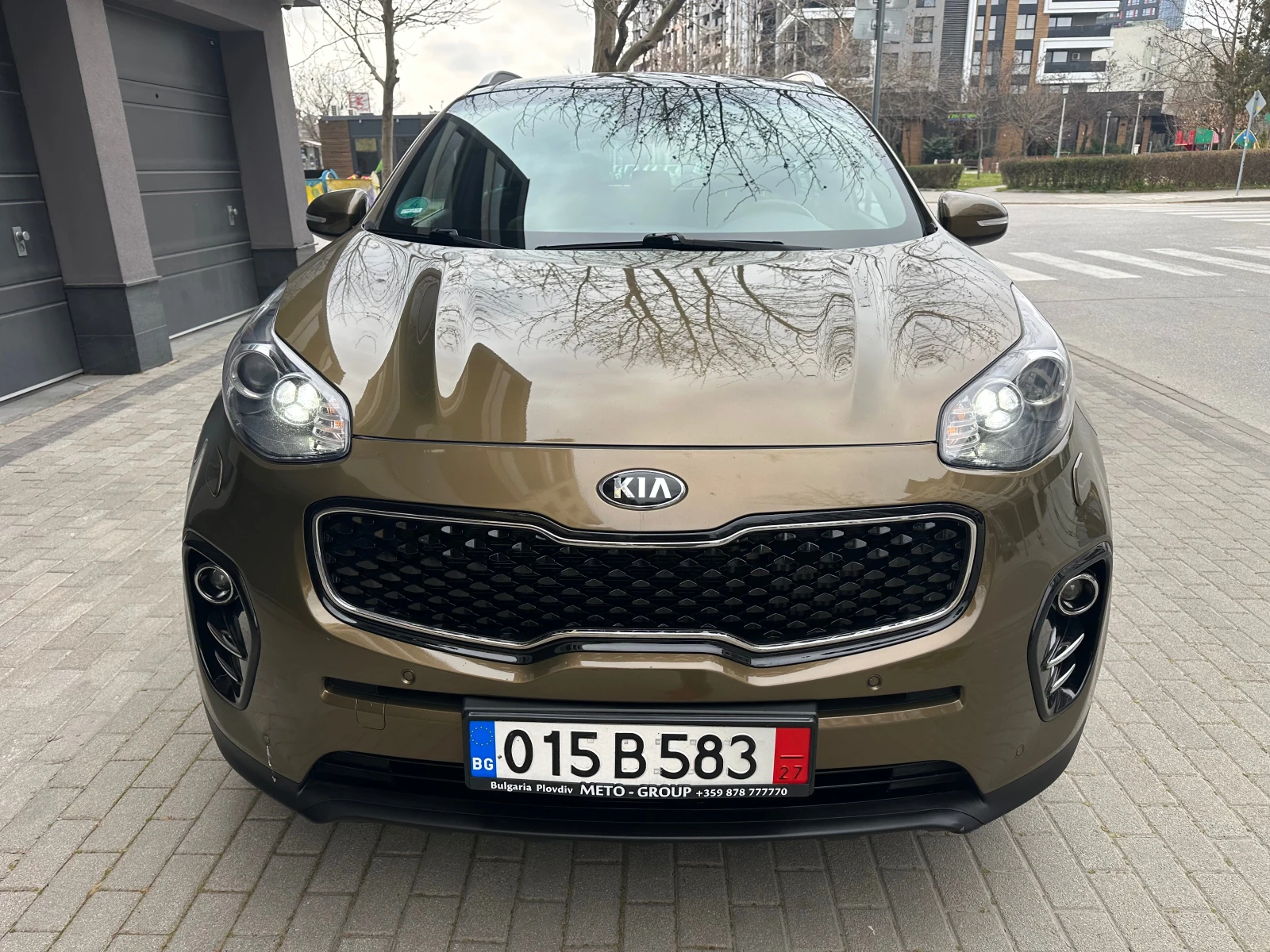 Kia Sportage 2.0CRDI Platinum Edition AWD , снимка 3 - Автомобили и джипове - 53843347