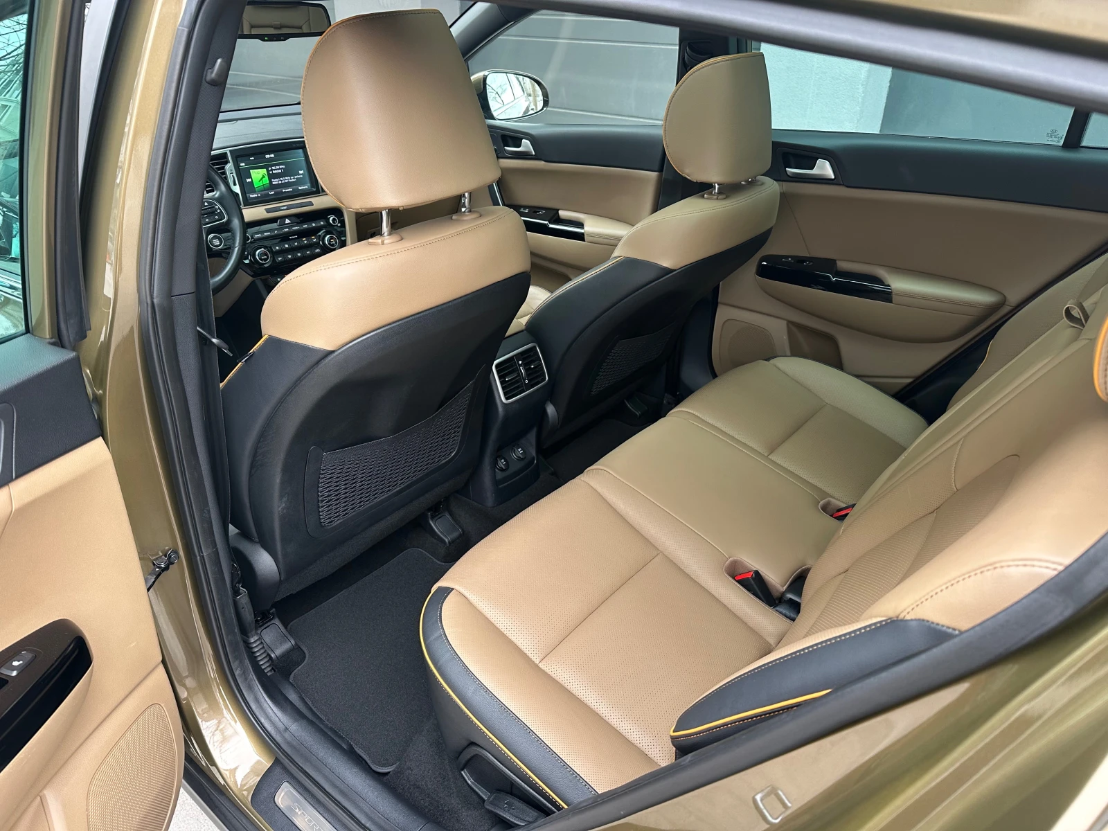 Kia Sportage 2.0CRDI Platinum Edition AWD , снимка 9 - Автомобили и джипове - 53843347