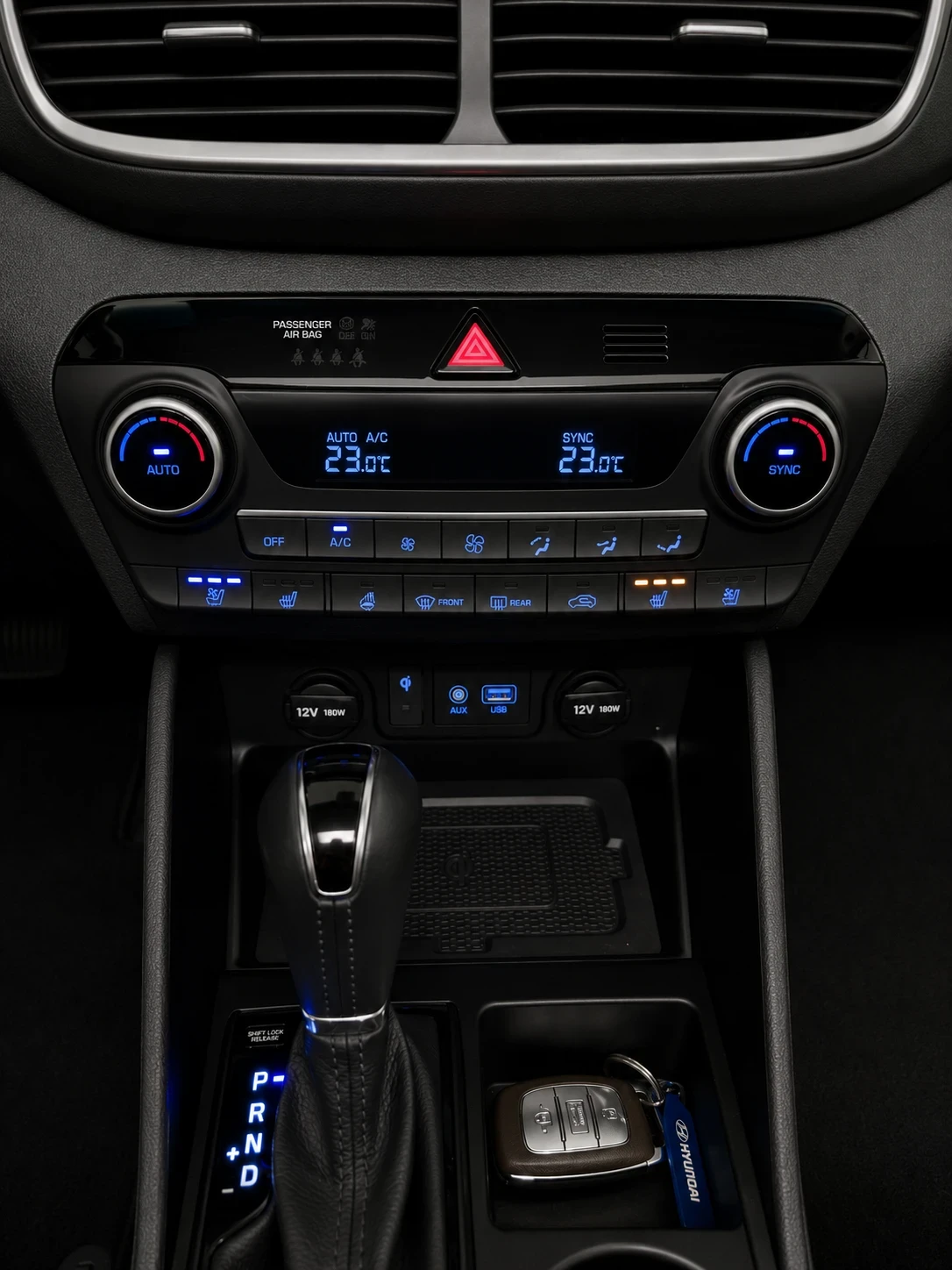 Hyundai Tucson Tucson 1.6 crdi Exellence XTRAC 4wd 136cv, снимка 14 - Автомобили и джипове - 54579396