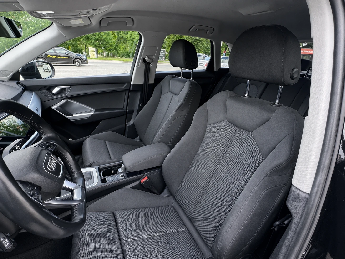 Audi Q3 Quattro, снимка 9 - Автомобили и джипове - 54972039