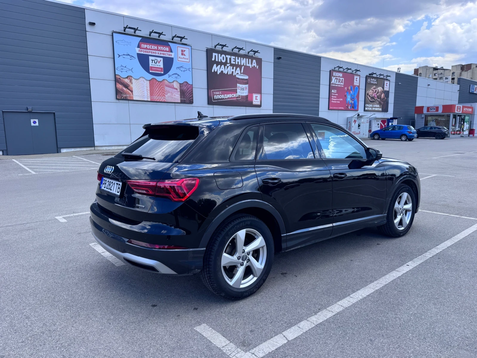 Audi Q3 Quattro, снимка 5 - Автомобили и джипове - 54972039