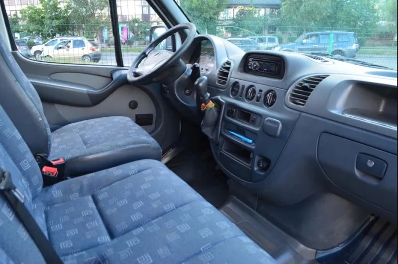 Mercedes-Benz Sprinter 311, снимка 2 - Бусове и автобуси - 52261321