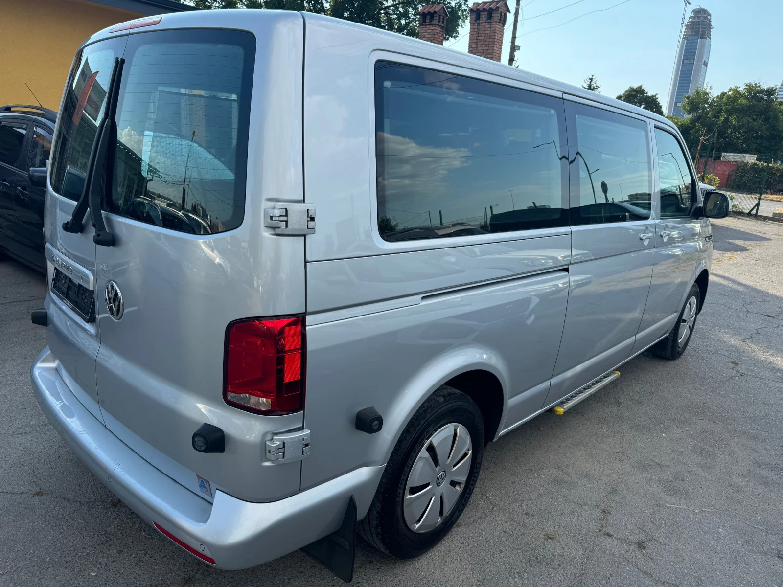 VW Caravelle  T6 Caravelle 2.0 TDI Comfortline lang F - изображение 5