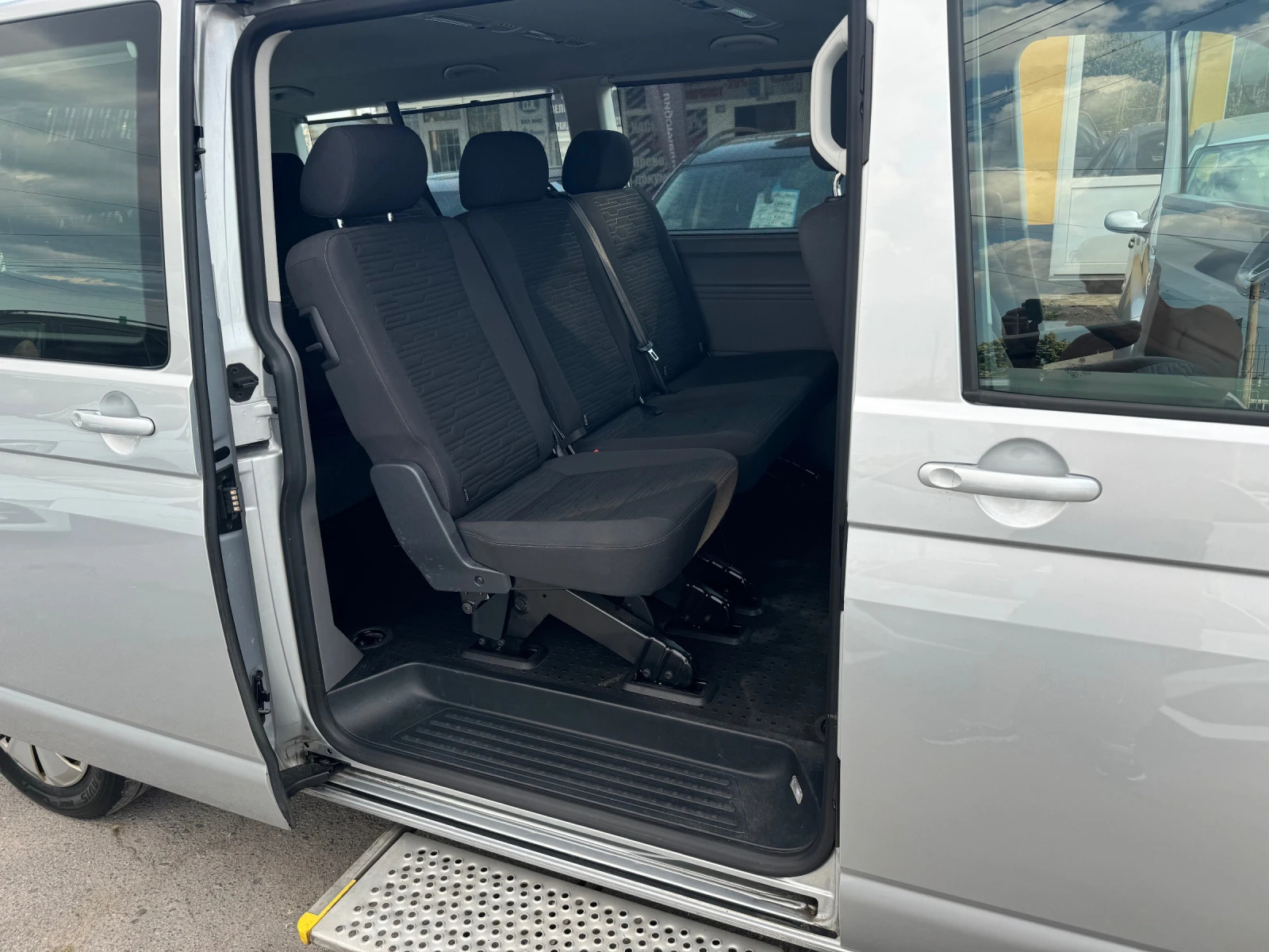 VW Caravelle  T6 Caravelle 2.0 TDI Comfortline lang F | Mobile.bg   14