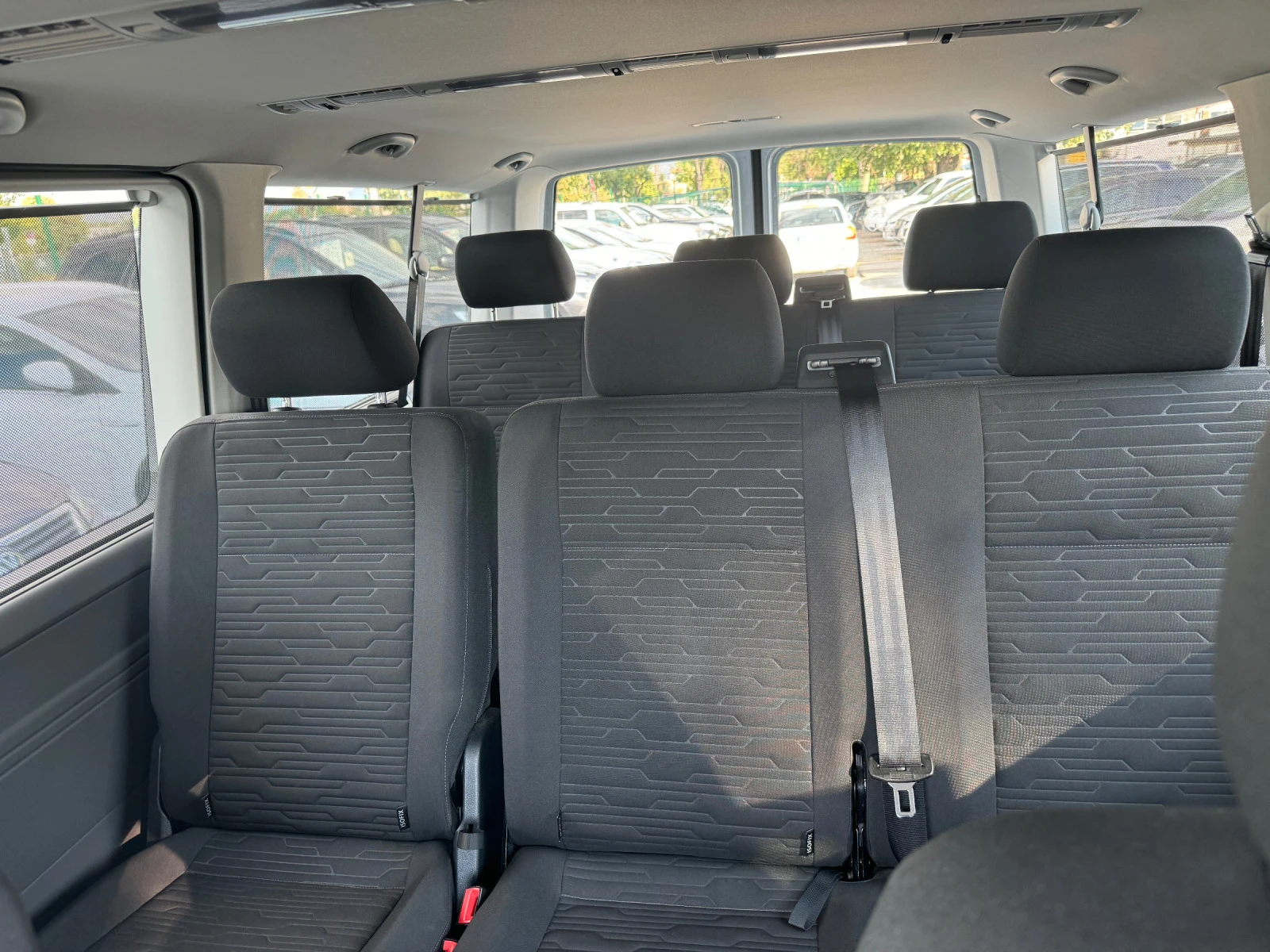 VW Caravelle  T6 Caravelle 2.0 TDI Comfortline lang F - изображение 9