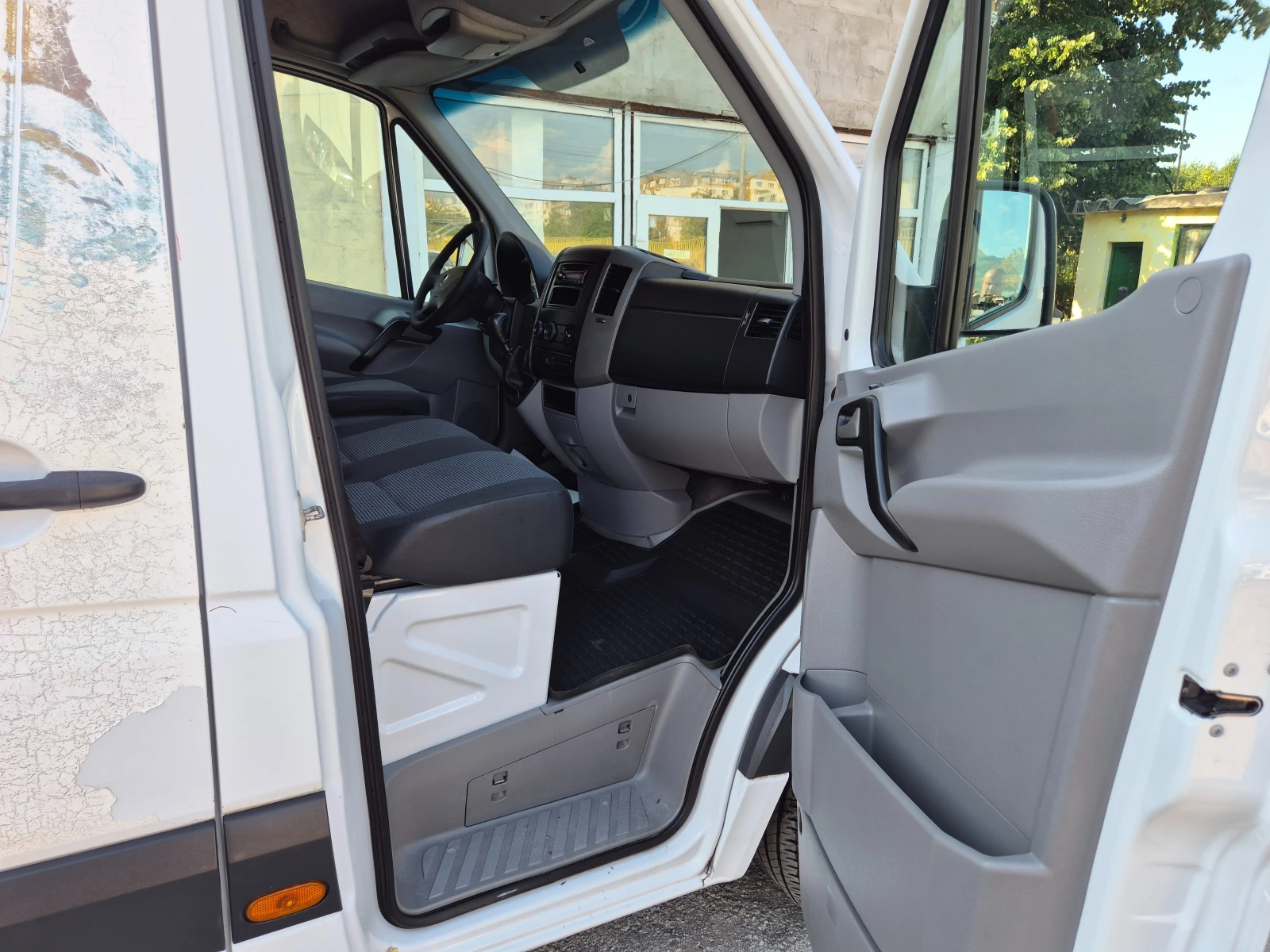 Mercedes-Benz Sprinter 313 2.2CDI ХЛАДИЛЕН KLIMA ITALY, снимка 12 - Бусове и автобуси - 55599027
