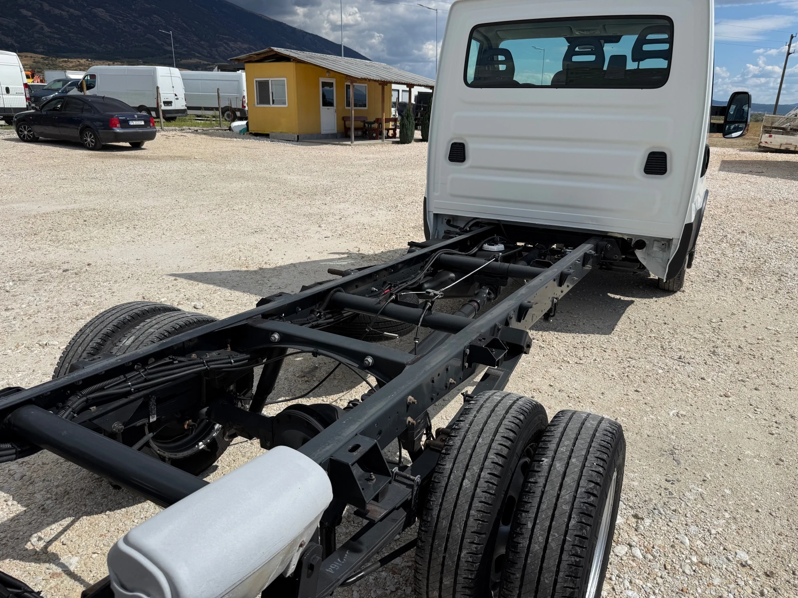 Iveco Daily 35C16 ПАДАЩ БОРД, снимка 10 - Бусове и автобуси - 56310511
