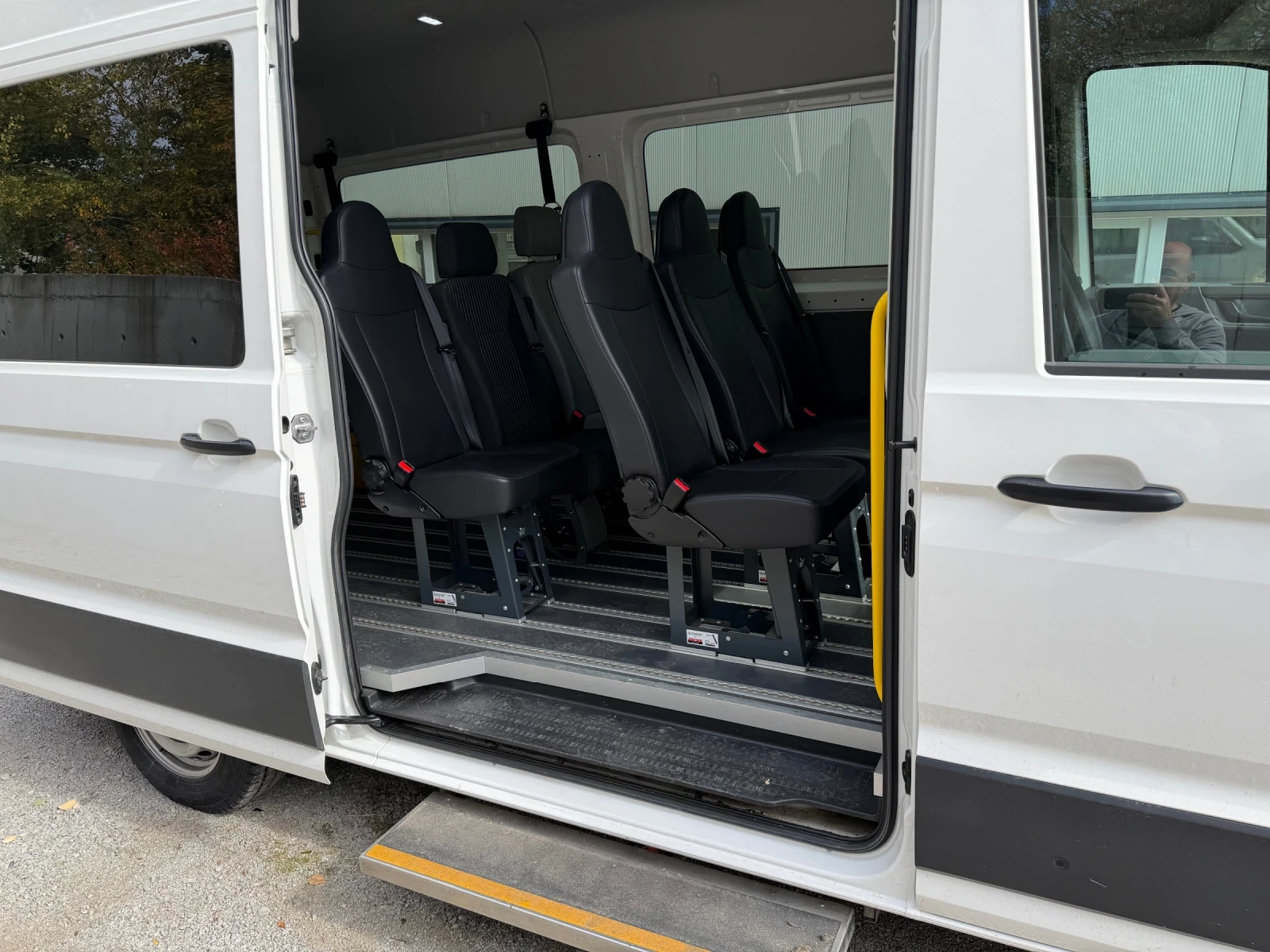 VW Crafter M1, снимка 7 - Бусове и автобуси - 56461154