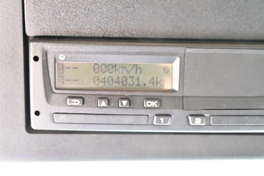 Mercedes-Benz Actros 1843 Борд, сервизна книжка, снимка 13 - Камиони - 53811061