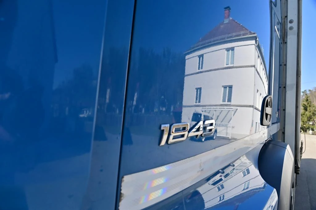 Mercedes-Benz Actros 1843 Борд, сервизна книжка, снимка 16 - Камиони - 53811061