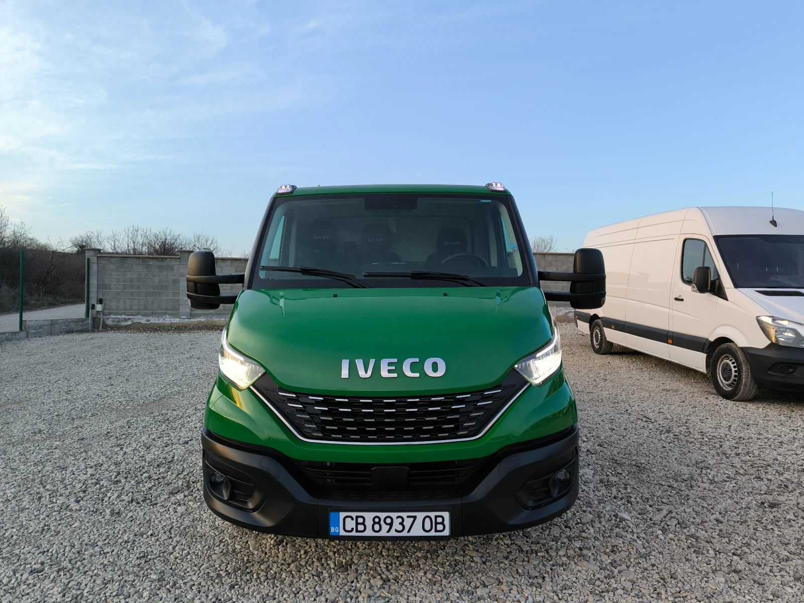 Iveco Daily 3.0 TDi  - 180к.с  - ПЪТНА ПОМОЩ -ЛУКС ШВЕЙЦАРИЯ, снимка 2 - Камиони - 54498118