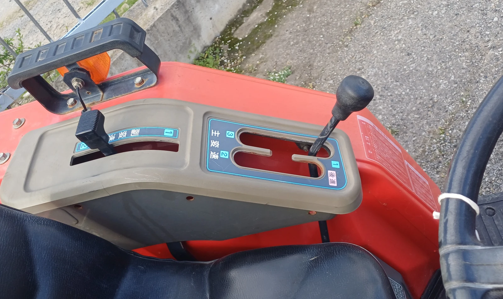 Трактор Kubota F5, снимка 5 - Селскостопанска техника - 54123980