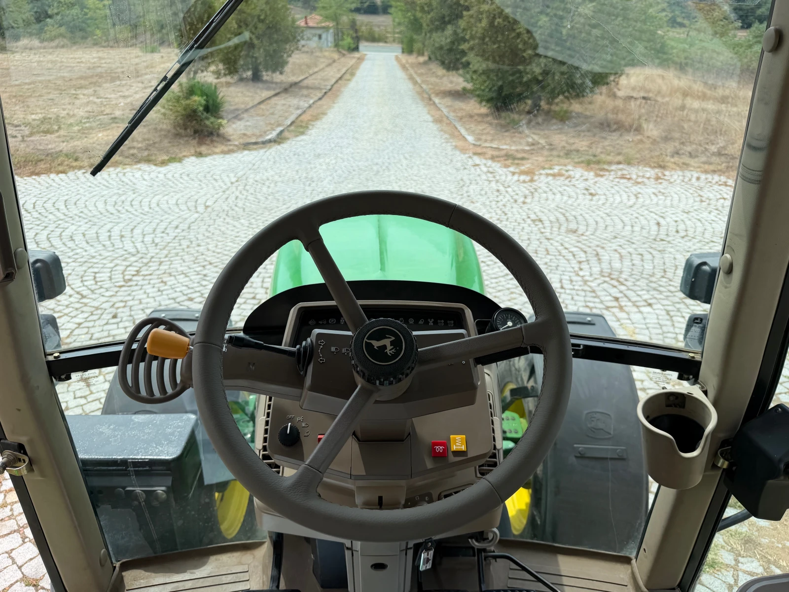 Трактор John Deere 6330 TLS POWER QUAD ЛИЗИНГ, снимка 16 - Селскостопанска техника - 55661375