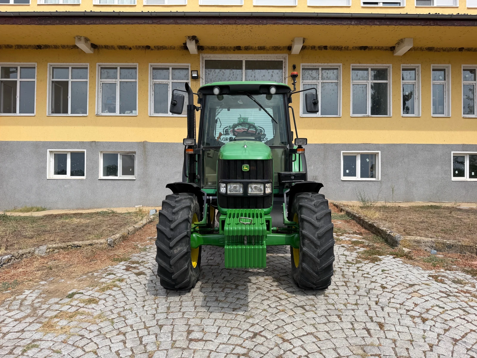 Трактор John Deere 6330 TLS POWER QUAD ЛИЗИНГ, снимка 2 - Селскостопанска техника - 55661375