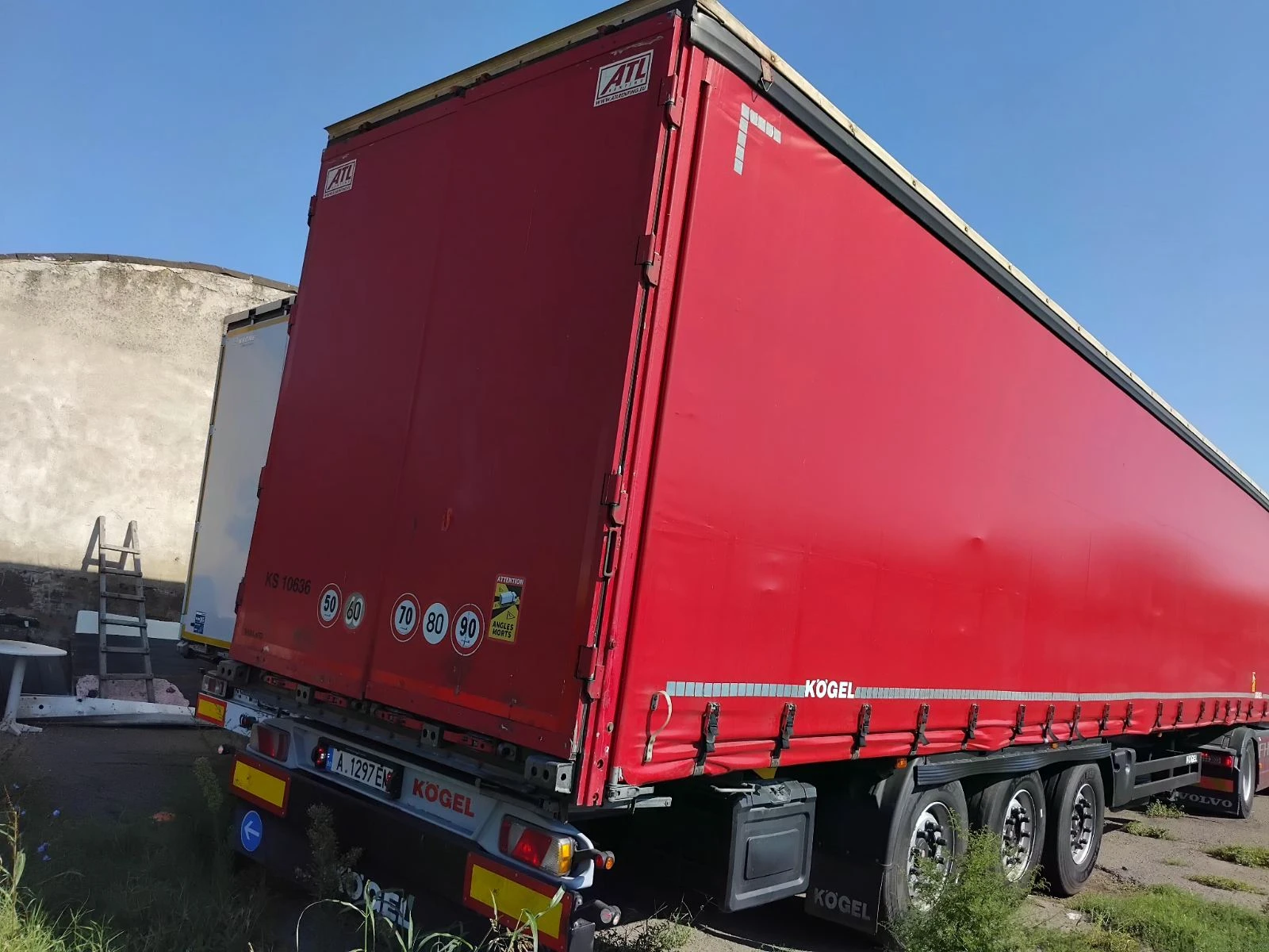 Полуремарке Koegel SN 24, снимка 2 - Ремаркета - 53456521