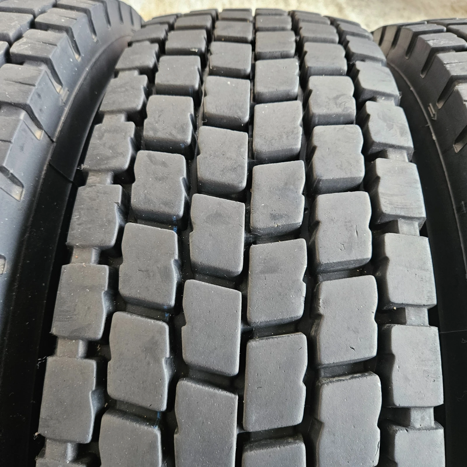 ���� 275/70R22.5 | Mobile.bg � ����������� 4