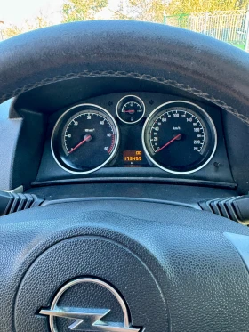 Opel Astra GTC, снимка 7