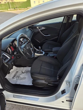 Opel Astra 1.6 Turbo Газ Бензин, снимка 10