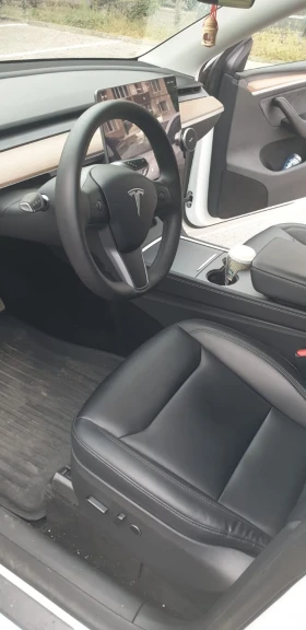 Tesla Model Y Long Range AWD + Acceleration Boost  | Mobile.bg    5