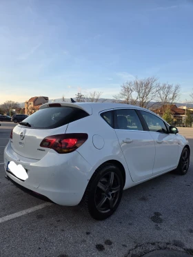 Opel Astra 1.6Turbo Газ Бензин, снимка 7