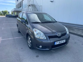 ����� �� �������� �� Toyota Corolla verso 2.2D4D 136 KC 7MESTNA MEDIA KAMERA PARKTRONIK