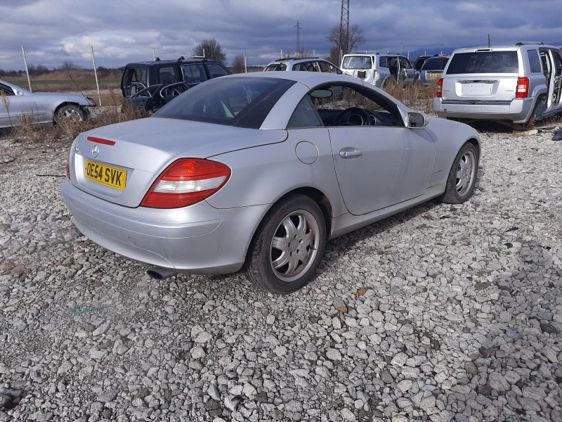 Mercedes-Benz SLK 2.0 kompressor, снимка 5 - Автомобили и джипове - 39299317